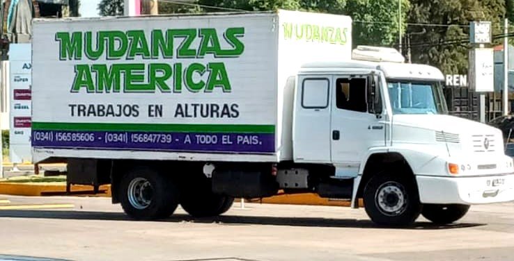 Camión de Mudanzas América en Rosario